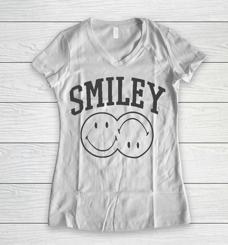 Memphis Grizzlies Relaxed Fit Smiley Face Women V-Neck T-Shirt