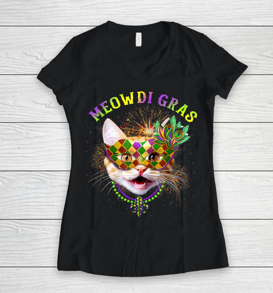 Meowdi Gras Kitten Cat Mask Beads Mardi Gras Funny Gift Women V-Neck T-Shirt