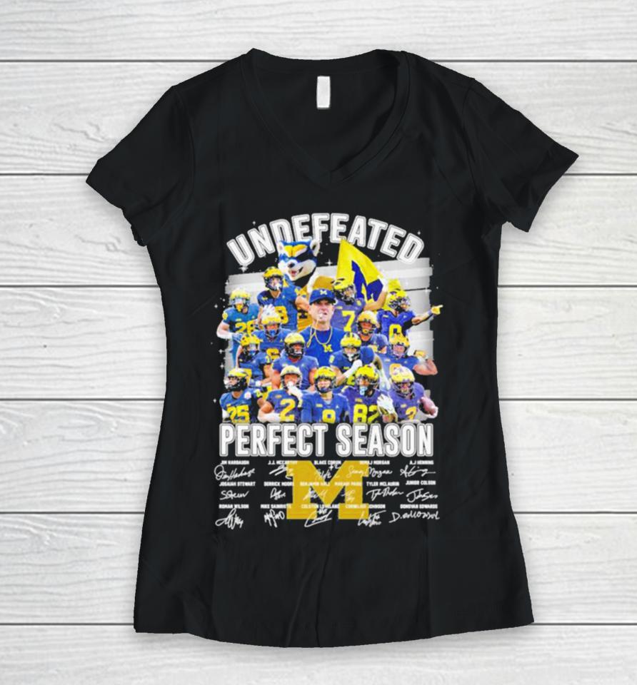 Michigan Wolverines Football 2024 Undefeated Perfect Season Champions Signatures Women V-Neck T-Shirt