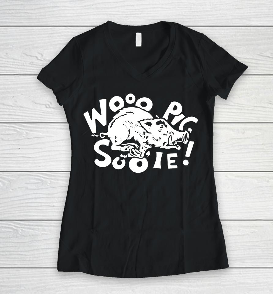 Ncaa Arkansas Razorbacks Woo Pig Sooie Women V-Neck T-Shirt