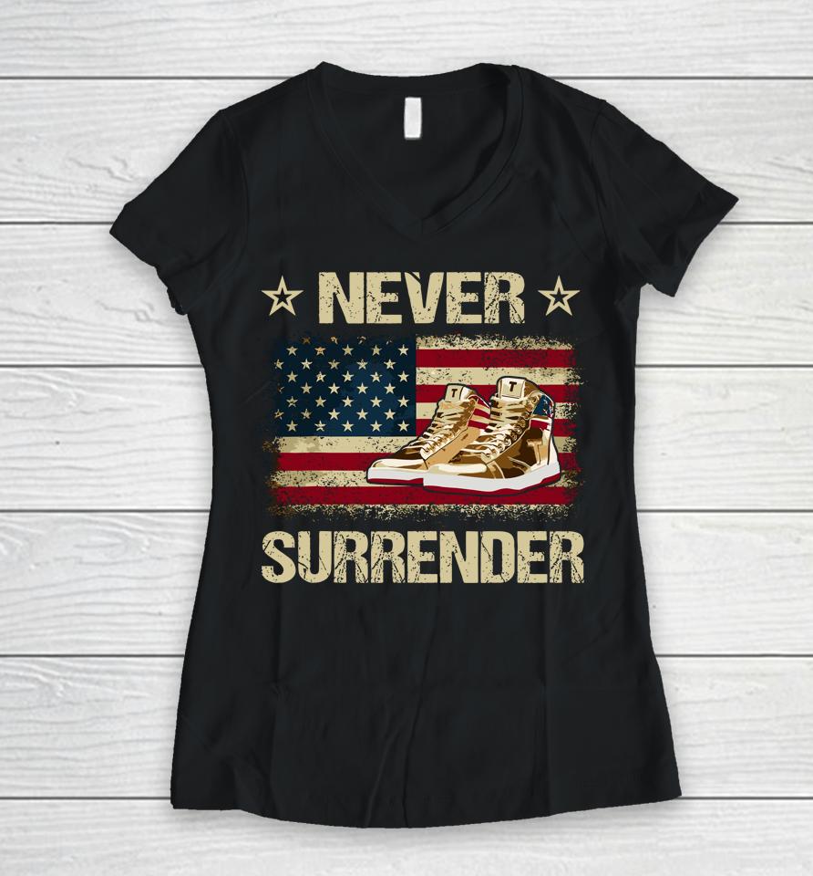 Never Surrender Gold Sneakers Pro Trump 2024  P4T6Liu6Jnkb Women V-Neck T-Shirt