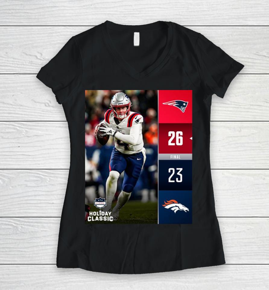 New England Patriots Win 20 14 Denver Broncos 2023 Nfl Game Final Score Women V-Neck T-Shirt