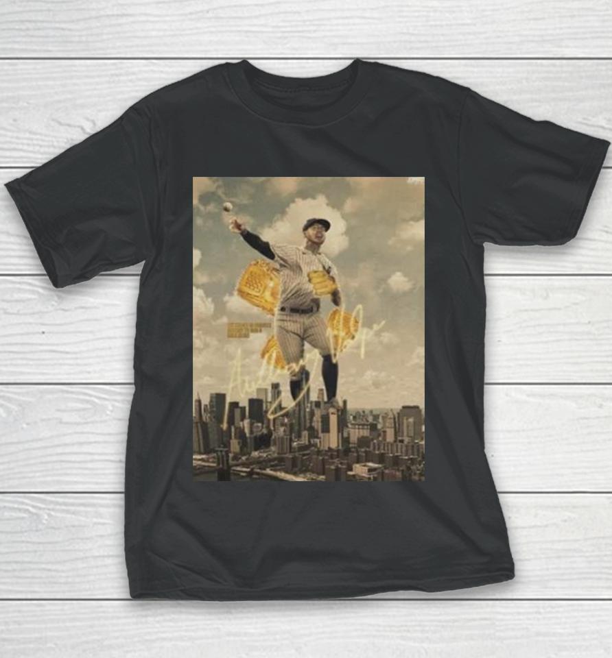 New York Yankees Anthony Volpe Gold Gloves 2023 Youth T-Shirt