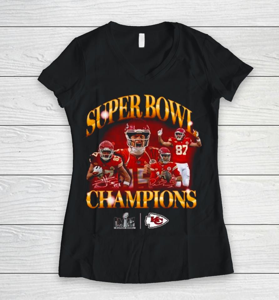 Patrick Mahomes And Travis Kelce Kansas City Chiefs Super Bowl Lviii Champions Retro Duo Women V-Neck T-Shirt