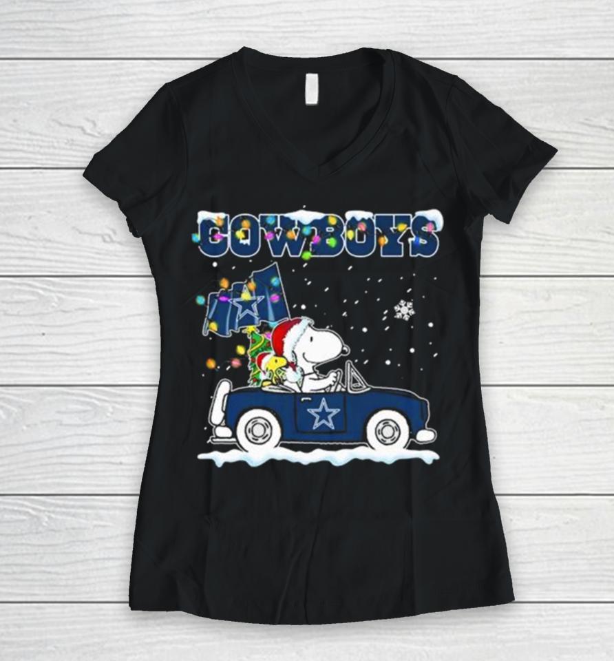 Peanuts Snoopy And Woodstock Drive Car Dallas Cowboys Christmas Women V-Neck T-Shirt