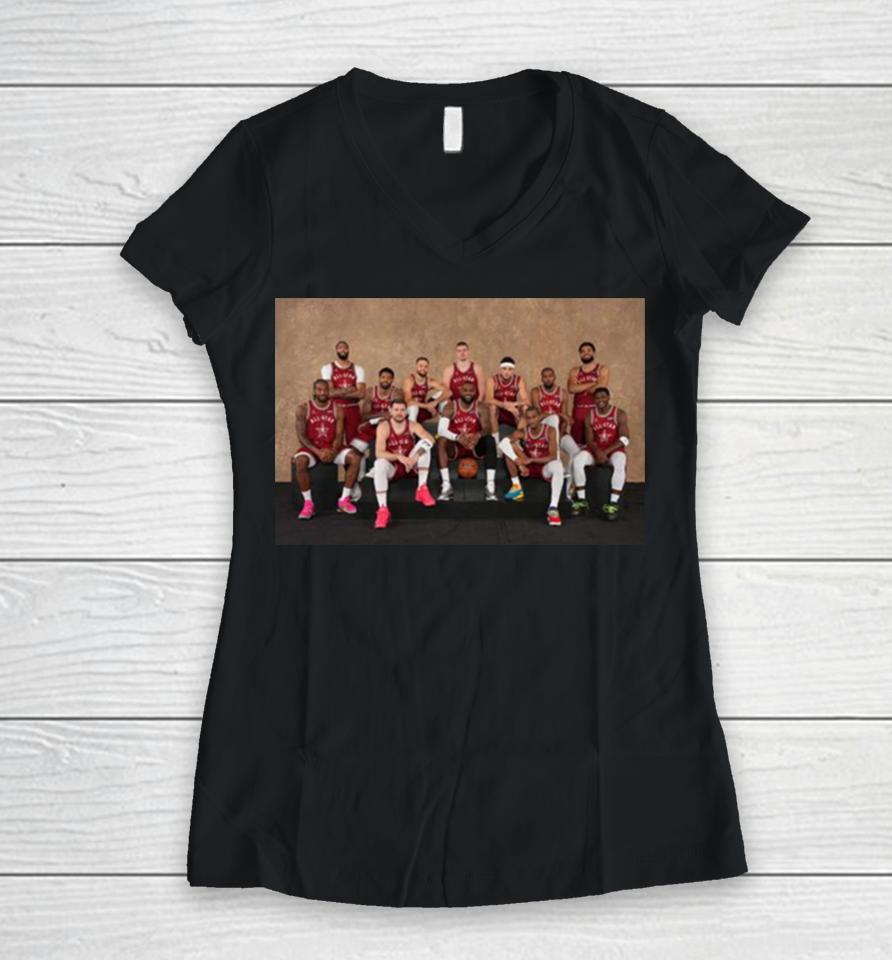 Photoshoot Before Match Of The Western Team Line Up Nba All Star Indianapolis 2024 Women V-Neck T-Shirt