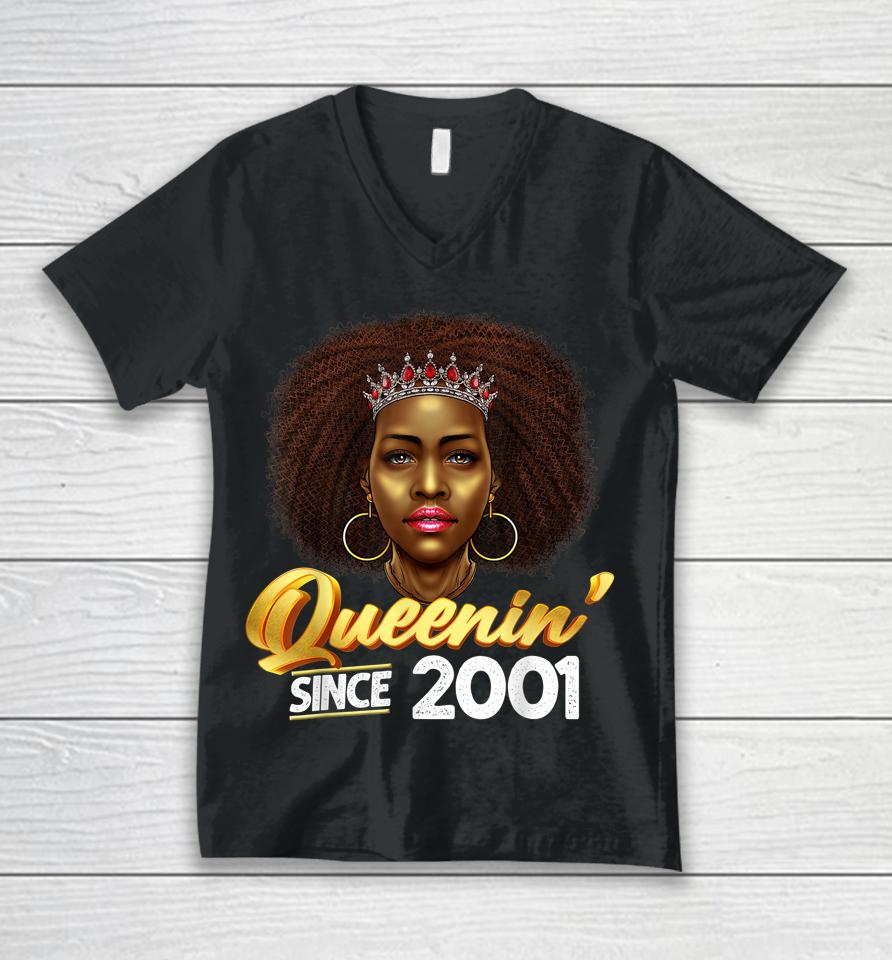 Queenin' Since 2001 21St Birthday African American Gifts Unisex V-Neck T-Shirt