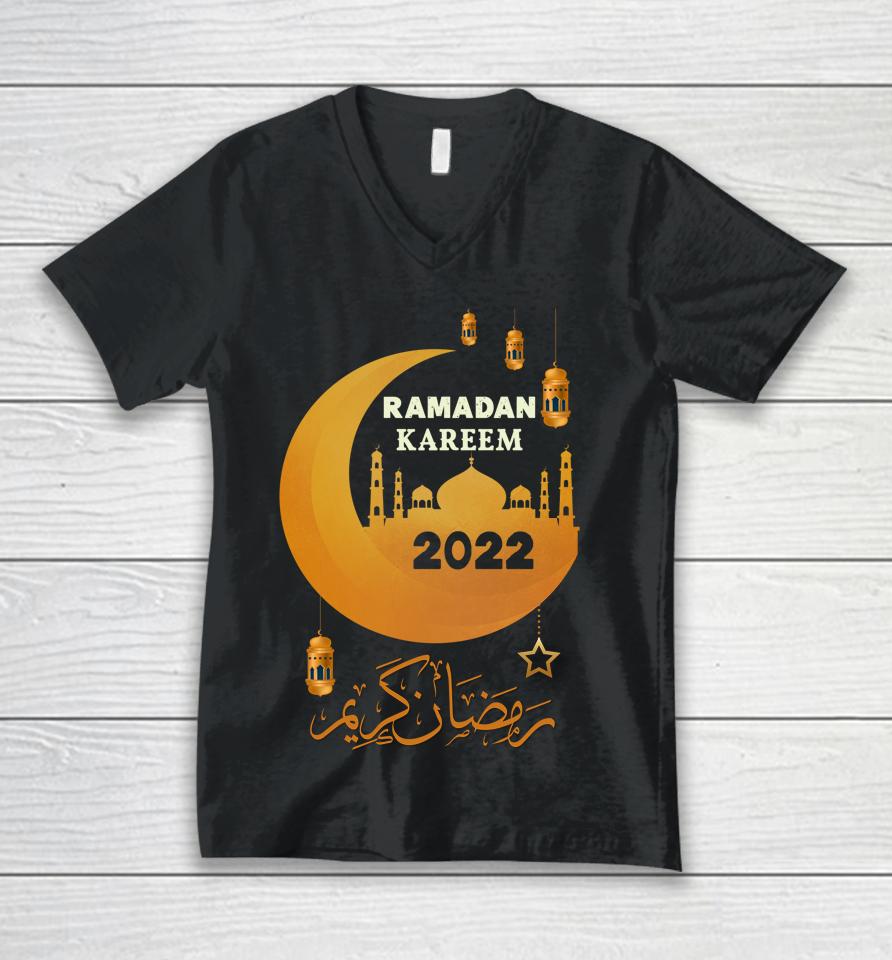 Ramadan Kareem Happy Ramadan Muslims Holy Month Fasting 2022 Unisex V-Neck T-Shirt