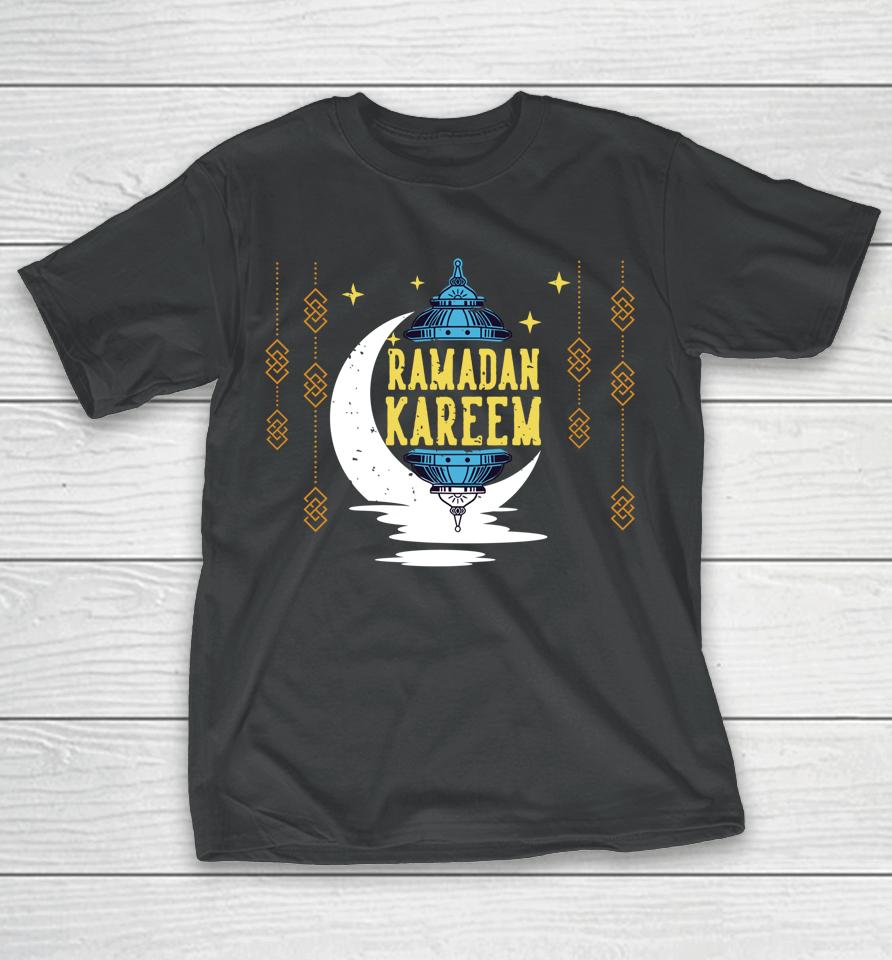 Ramadan Kareem Muslims Eid Ramadan Lantern Lights Moon Cute T-Shirt