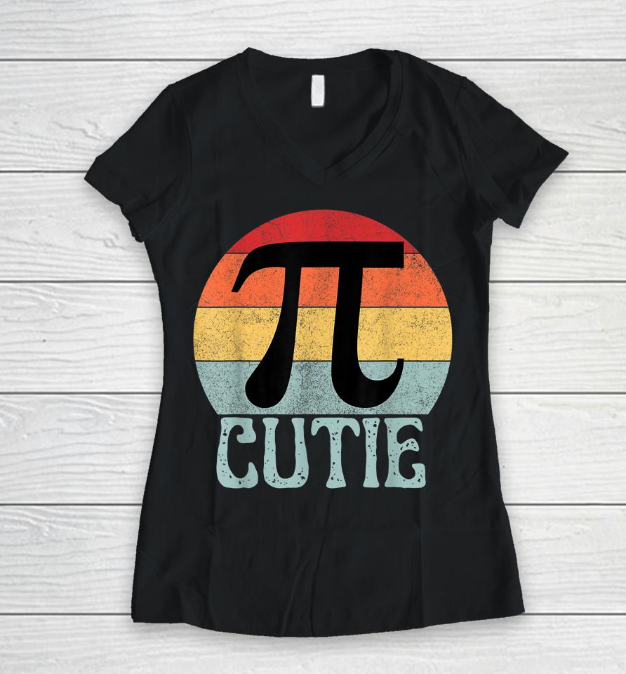 Retro Vintage Symbol Pi Day Math Teacher Funny Pi Day Women V-Neck T-Shirt