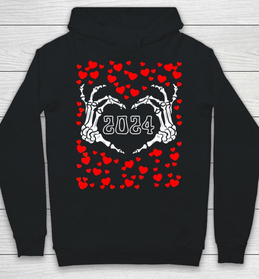 Skeleton Hand Heart Valentines Day Funny 2024 Heart’s Hoodie