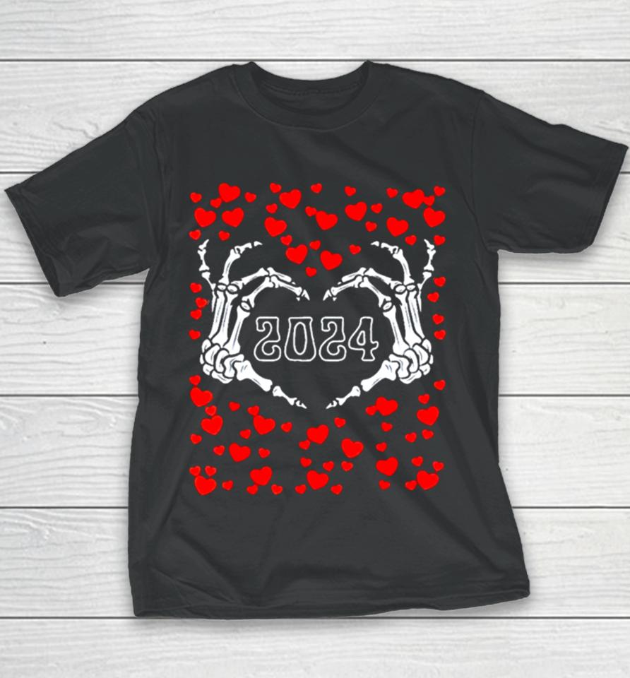 Skeleton Hand Heart Valentines Day Funny 2024 Heart’s Youth T-Shirt