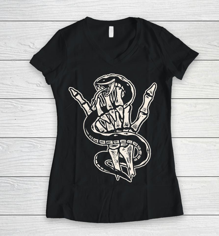 Snake Skeleton Hand Lazy Halloween Costume Cool Rock N Roll Women V-Neck T-Shirt