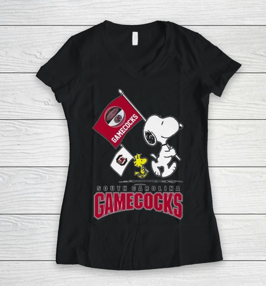 Snoopy And Charlie Brown Hold Flag South Carolina Gamecocks Women V-Neck T-Shirt