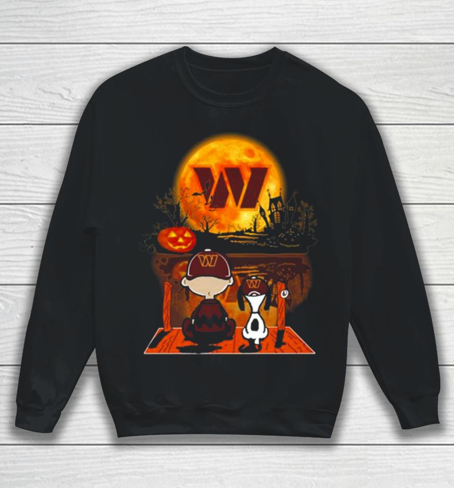 Snoopy And Charlie Brown Washington Commanders Sitting Under Moon Halloween 2023 Sweatshirt