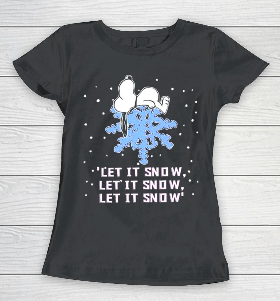 Snoopy Lying On Snowflake Let It Snow Christmas 2023 Illustration Women T-Shirt