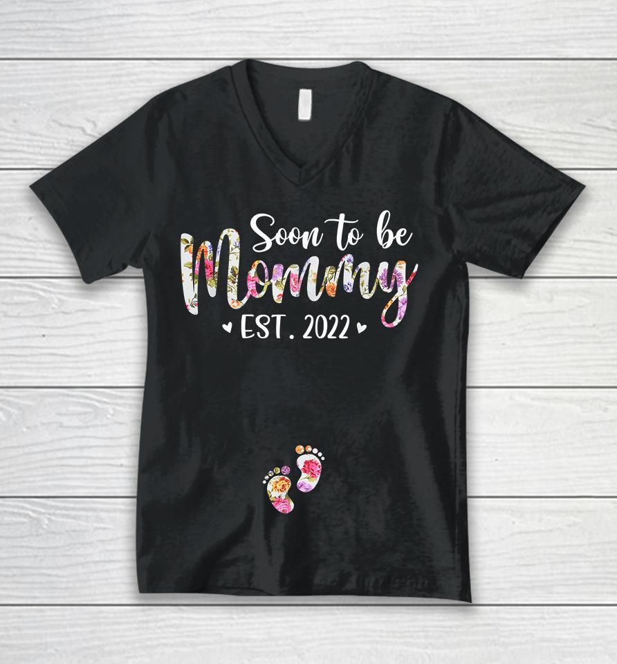 Soon To Be Mommy Est 2022 Pregnancy Announcement Unisex V-Neck T-Shirt