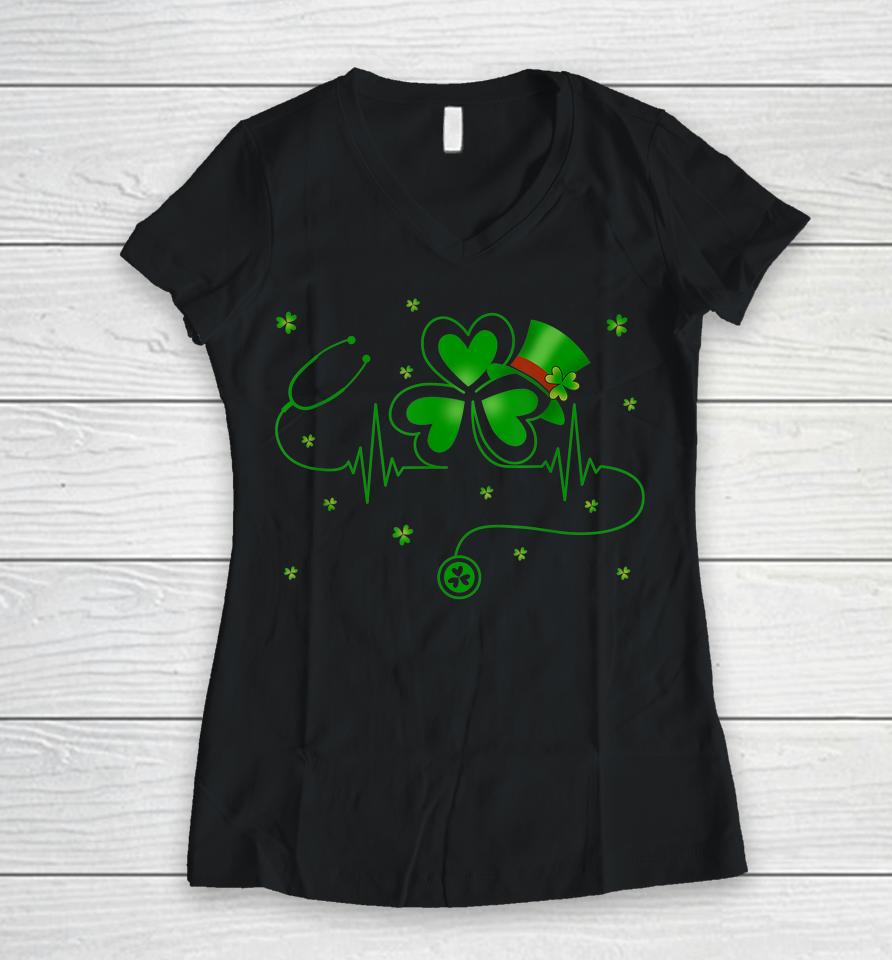 St Patrick's Day Clover Heartbeat Irish Nurse Shamrock Women V-Neck T-Shirt