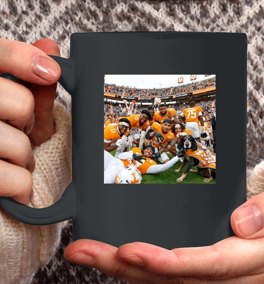 Tennessee Volunteers Football Team Smokey's Squad Coffee Mug