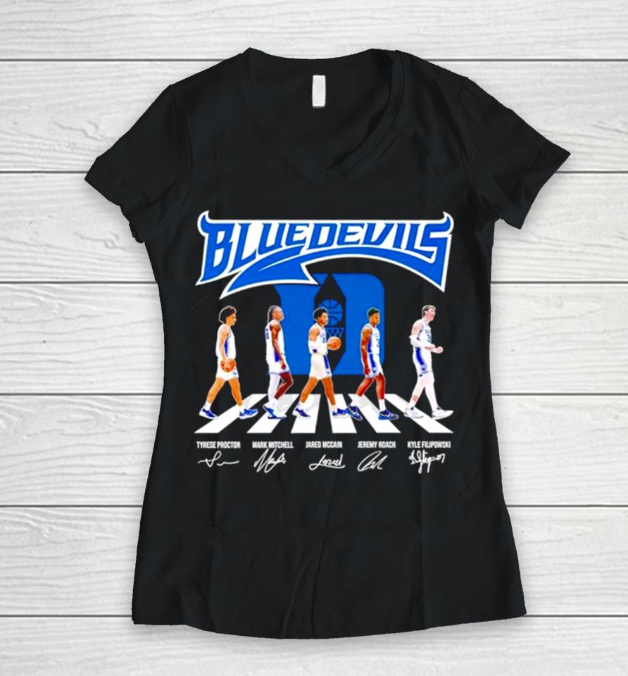 The Blue Devils Basketball Abbey Road Proctor Mitchell Mccain Roach And Filipowski Signatures Women V-Neck T-Shirt