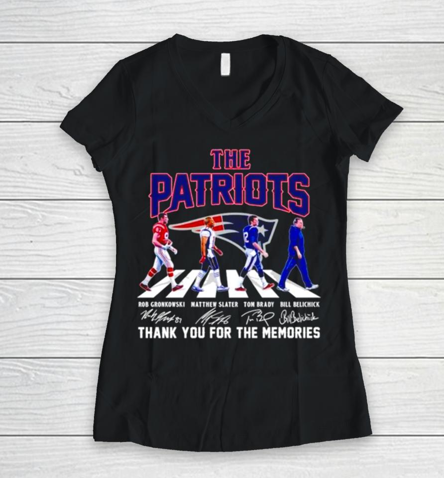 The New England Patriots Thank You For The Memories Abbey Road Signatures Women V-Neck T-Shirt