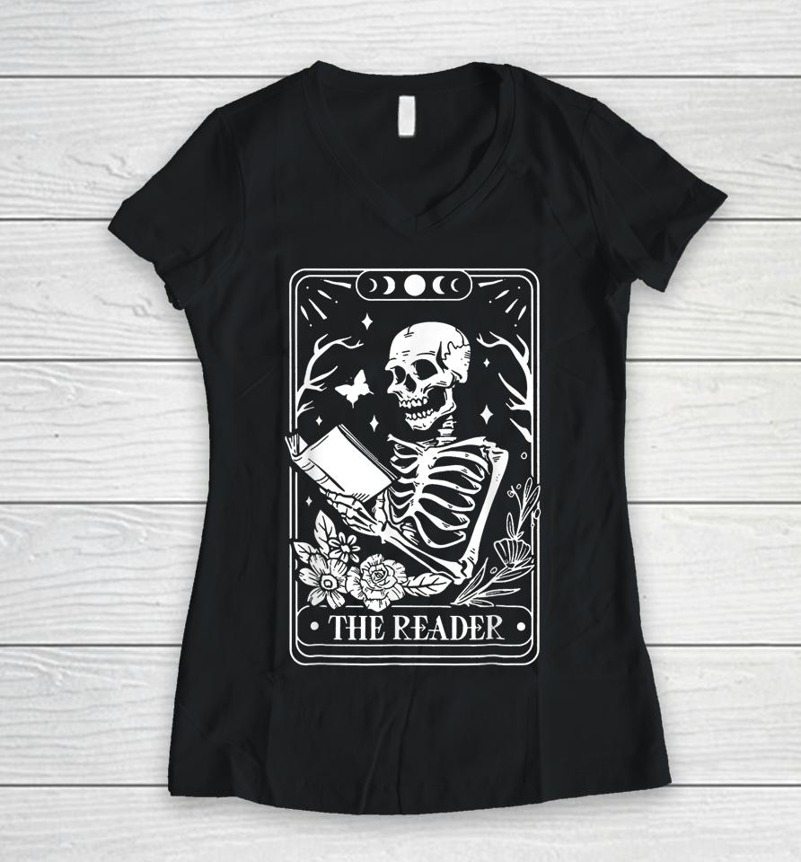 The Reader Spooky Season Retro Halloween Skeleton Tarot Card Women V-Neck T-Shirt