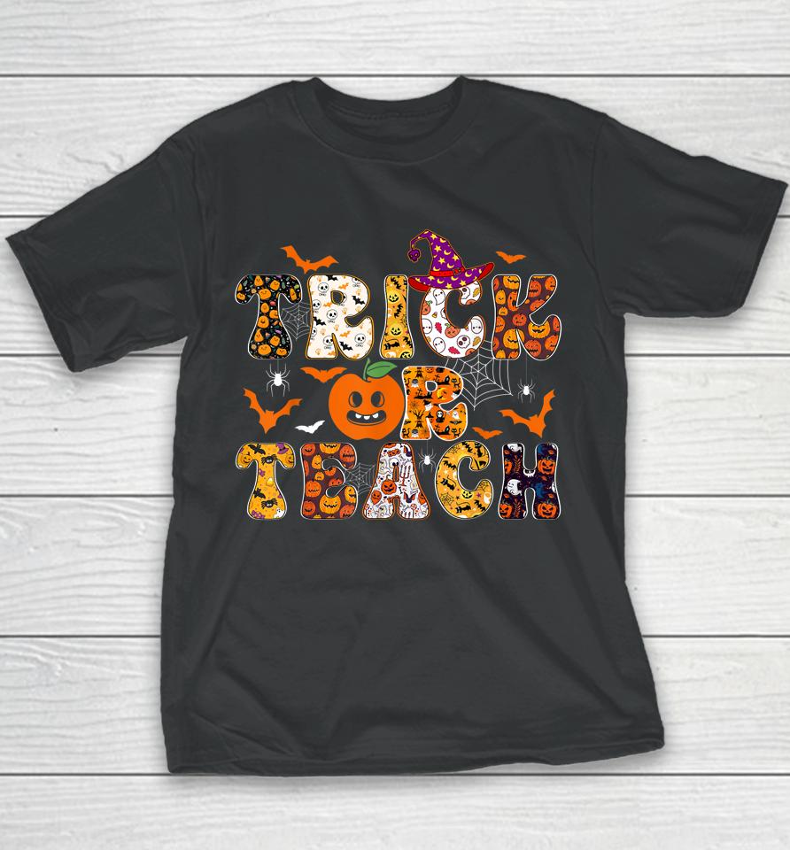 Trick Or Teach Funny Teacher Halloween Pumpkin Costume Youth T-Shirt