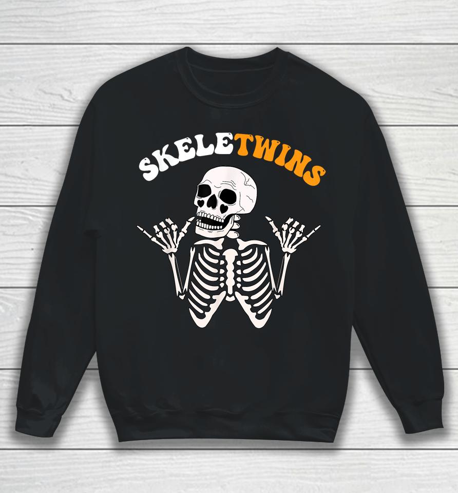 Twins Halloween Matching Skeletwins Funny Dancing Skeletons Sweatshirt