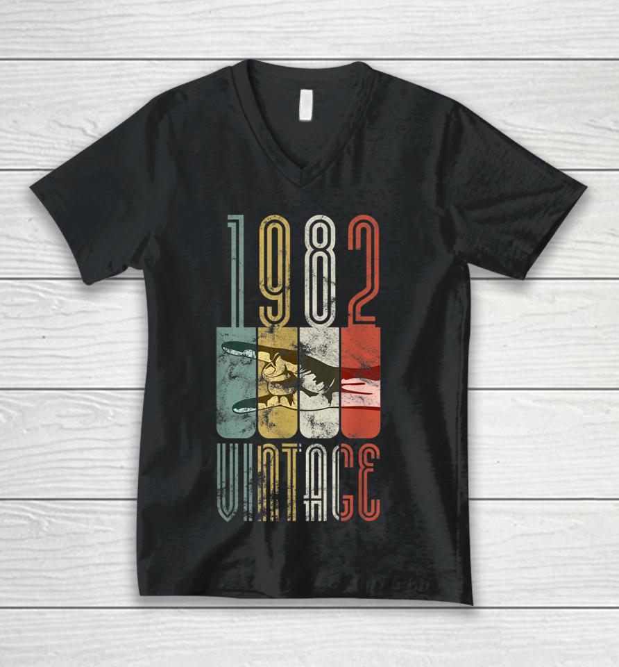 Vintage 1982 40Th Birthday 40 Years Old Unisex V-Neck T-Shirt