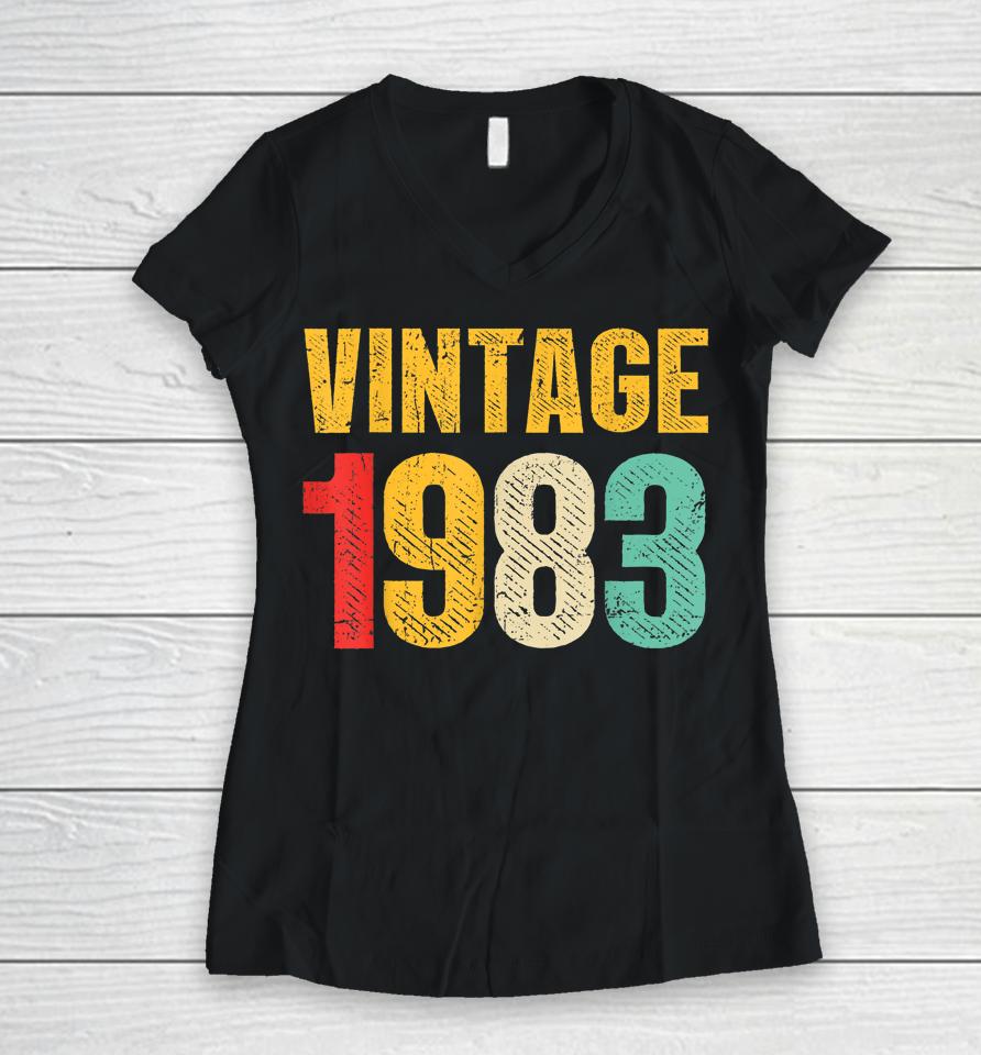 Vintage 1983 40Th Birthday Decoration 40 Years Old Women V-Neck T-Shirt