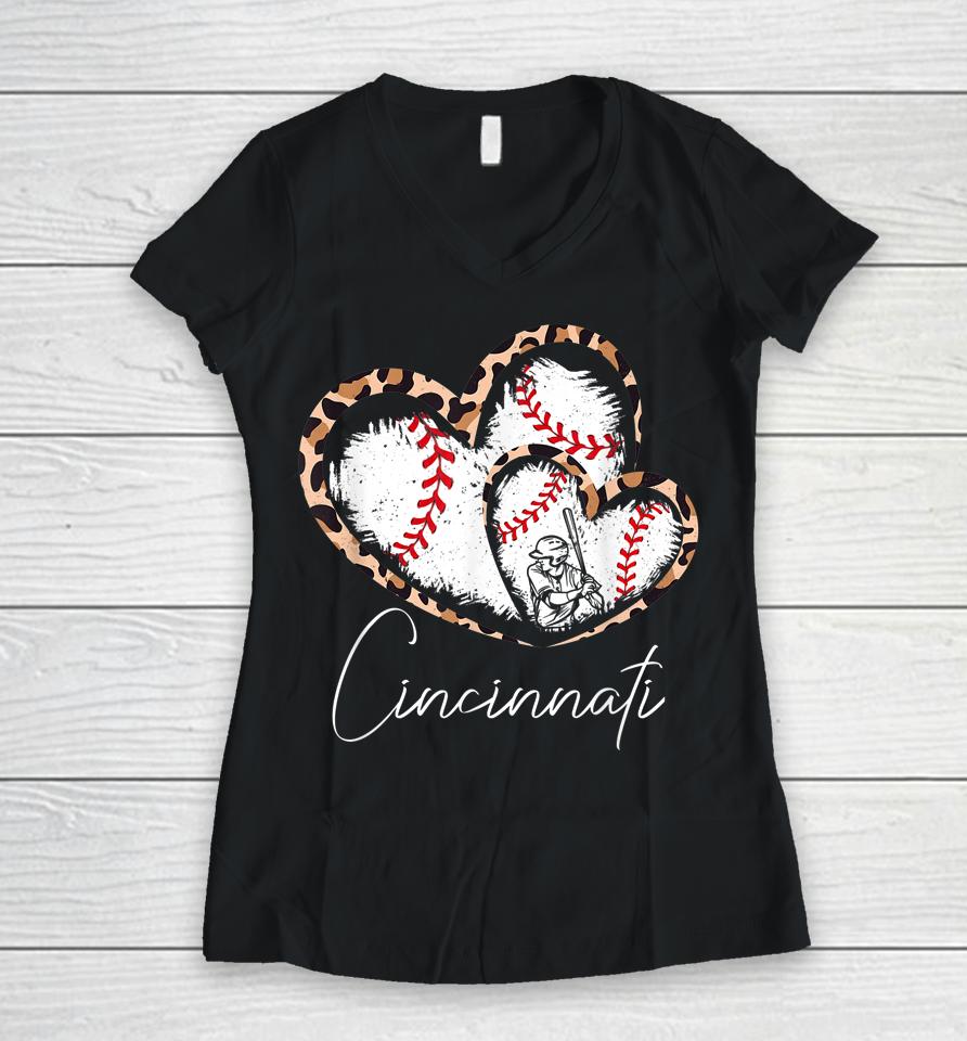 Vintage Cincinnati Baseball Leopard Heart Baseball Fans Women V-Neck T-Shirt