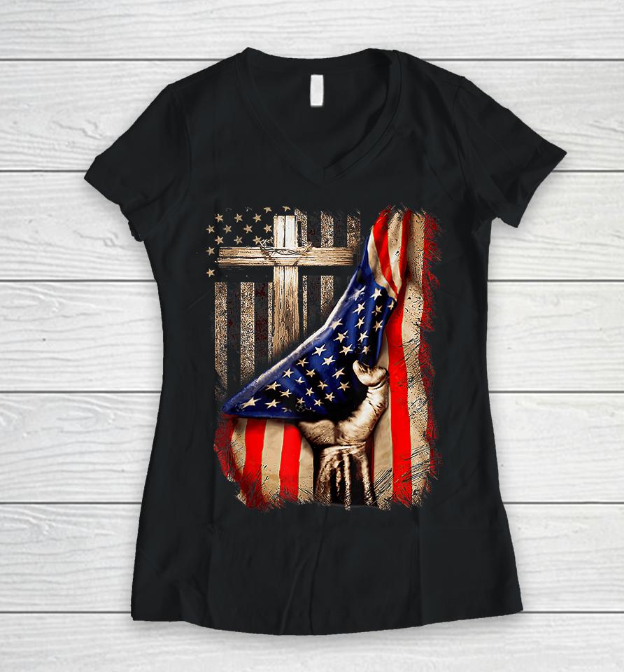 Vintage Faith Over Fear Christian Cross American Flag Women V-Neck T-Shirt