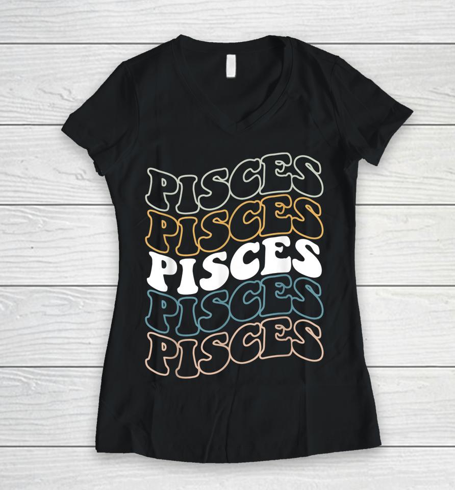 Vintage Pisces Zodiac Tee Birthday Gifts For Pisces Women V-Neck T-Shirt