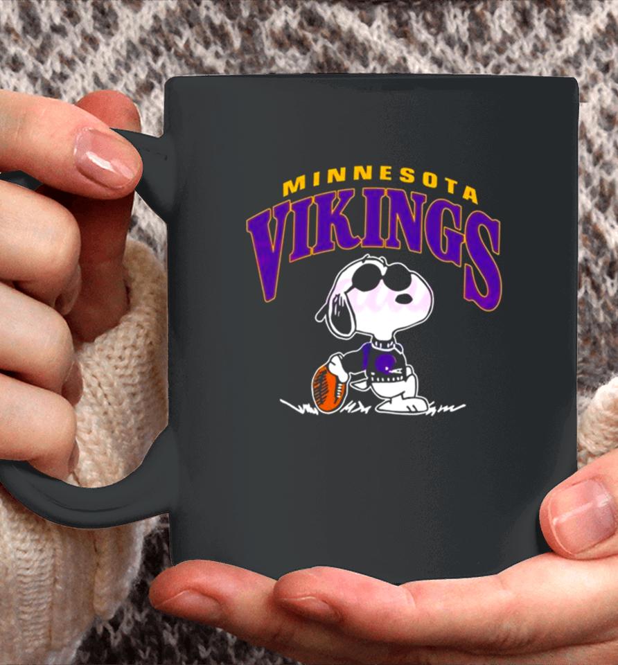 Vintage Snoopy Football Minnesota Vikings Nfl 2023 Coffee Mug