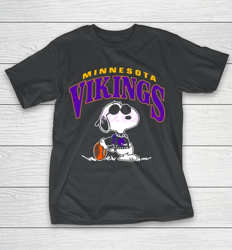 Vintage Snoopy Football Minnesota Vikings Nfl 2023 T-Shirt