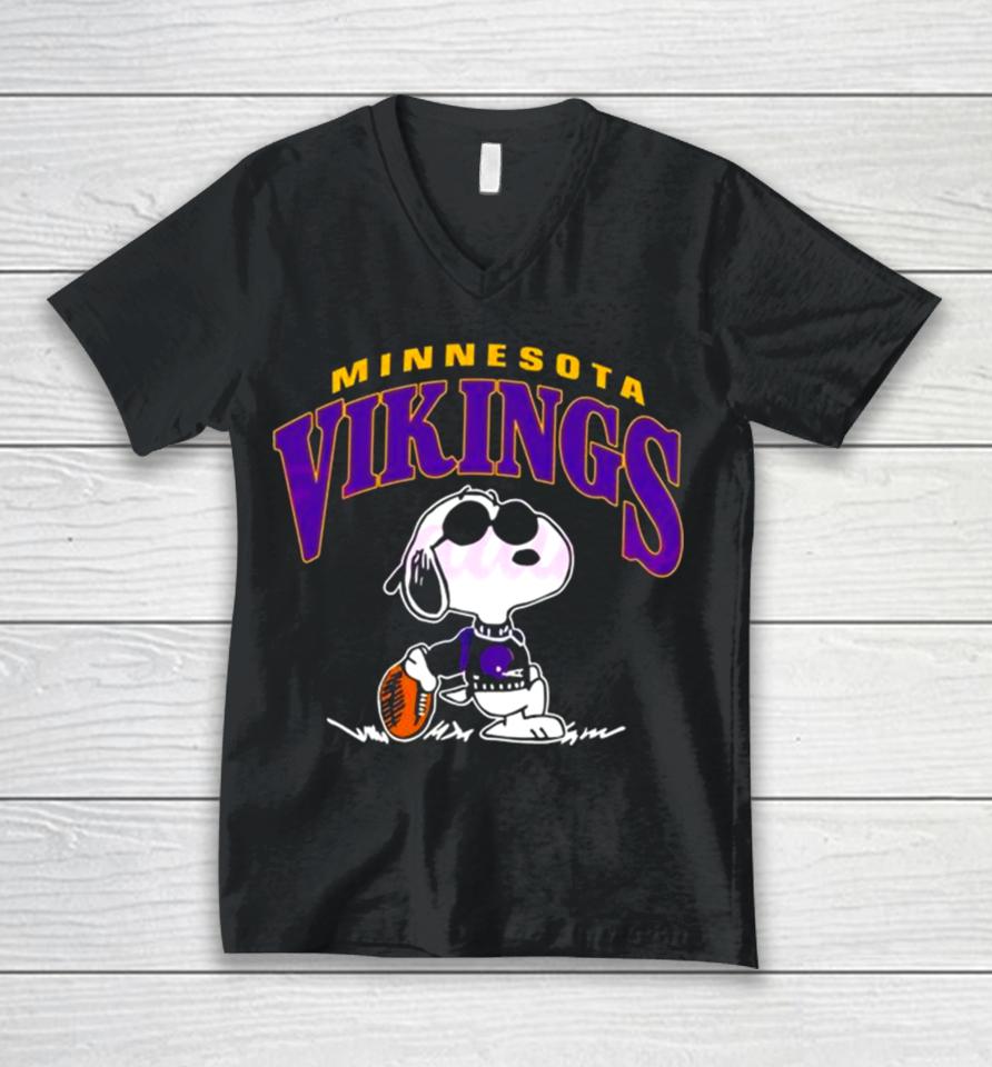 Vintage Snoopy Football Minnesota Vikings Nfl 2023 Unisex V-Neck T-Shirt