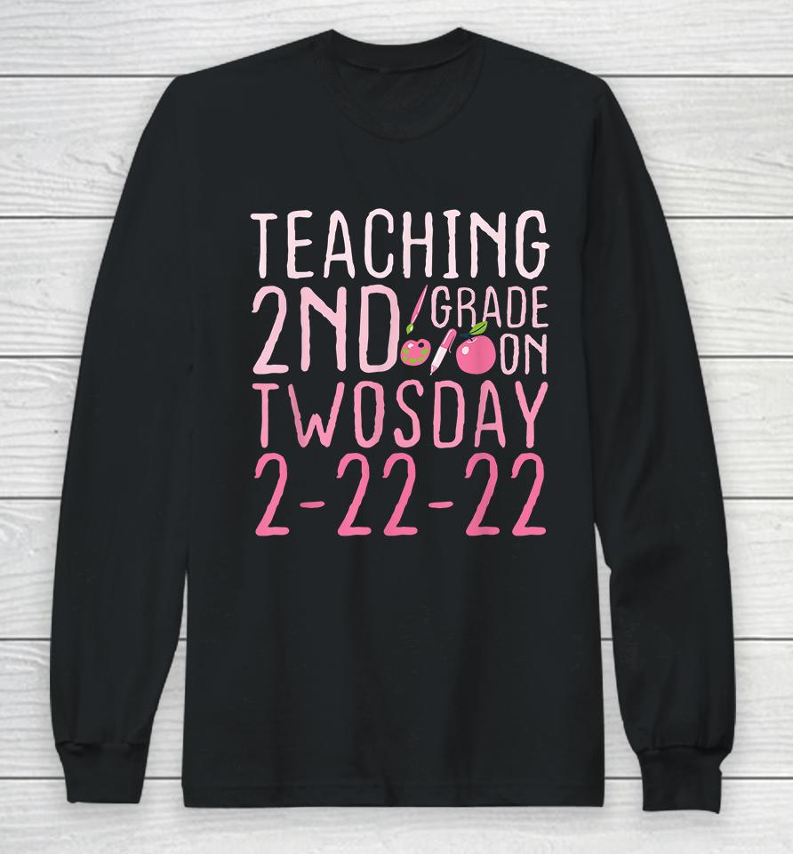 Vintage Teaching 2Nd Grade On Twosday 2-22-22 February 22Nd Long Sleeve T-Shirt