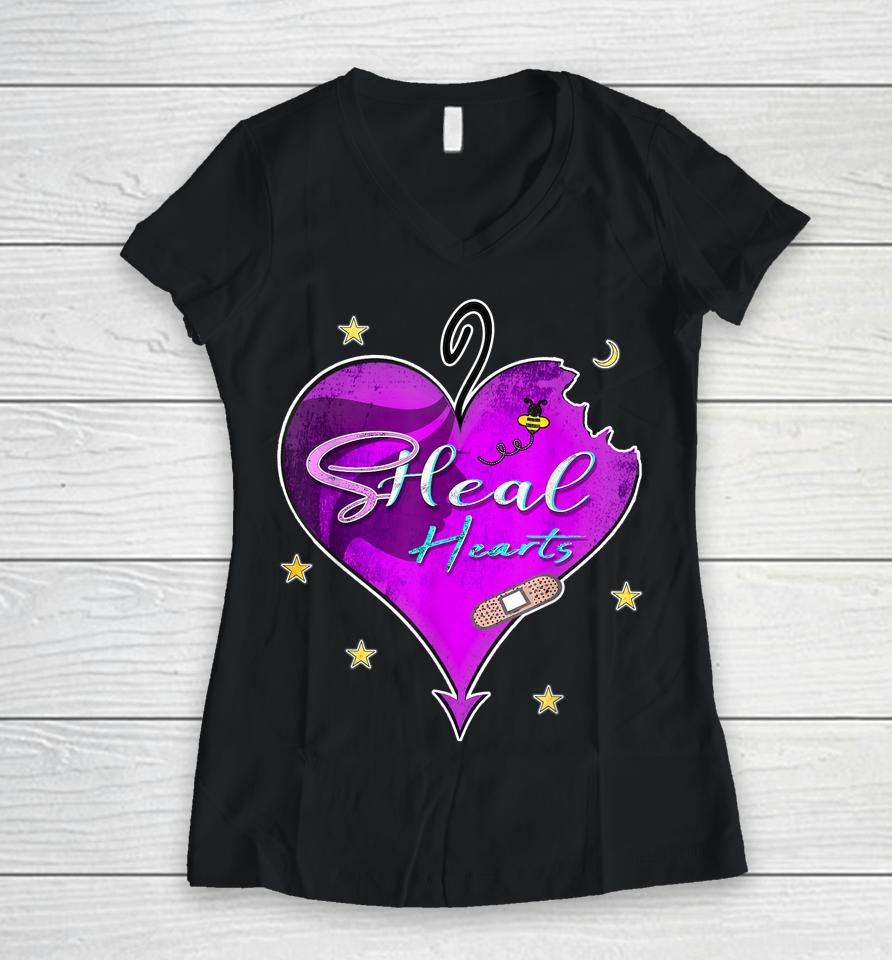 Women Love Heart Bee Cute Image Gift For Girls By Sheal Women V-Neck T-Shirt