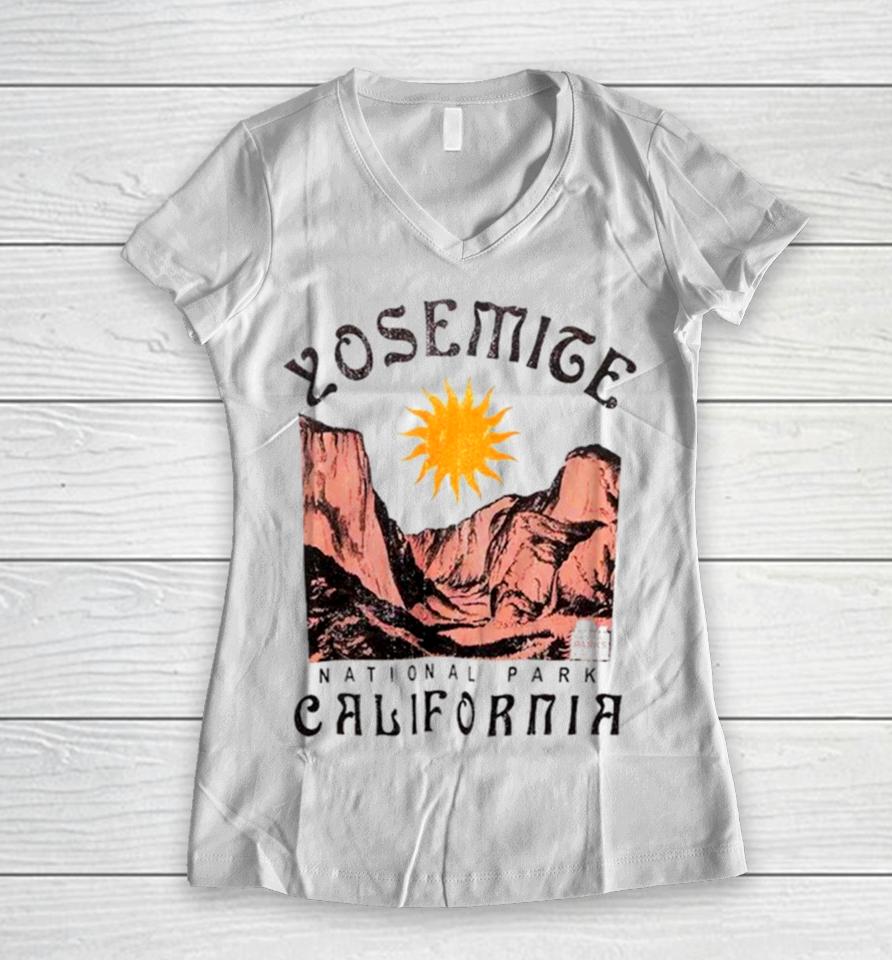 Yosemite National Park California Women V-Neck T-Shirt